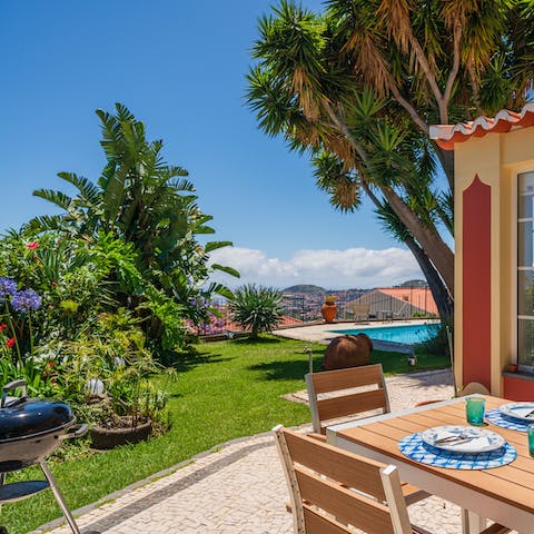 Grill up a storm on the barbecue and dine alfresco under the sun