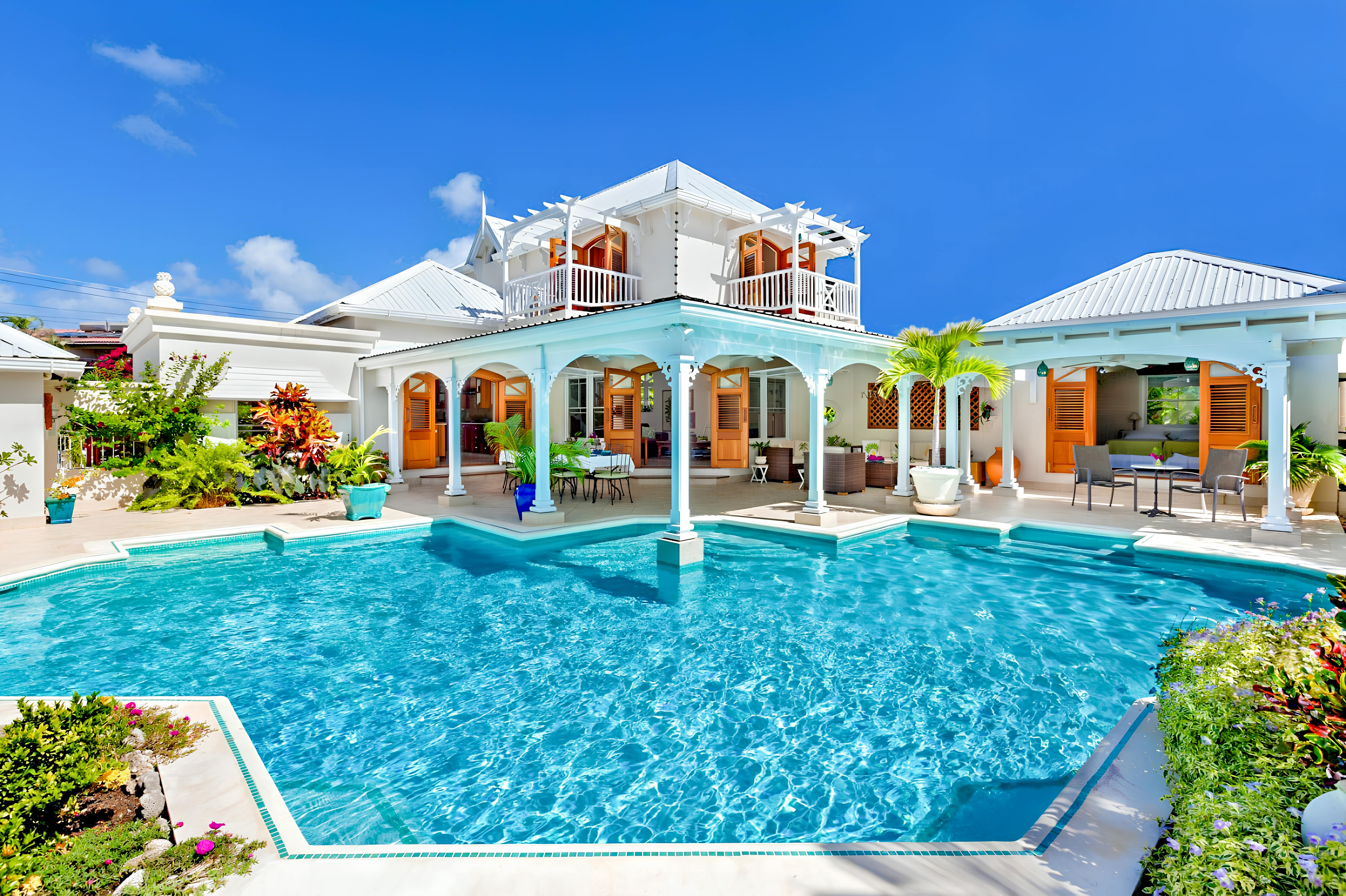 Hibiscus & High Ceilings