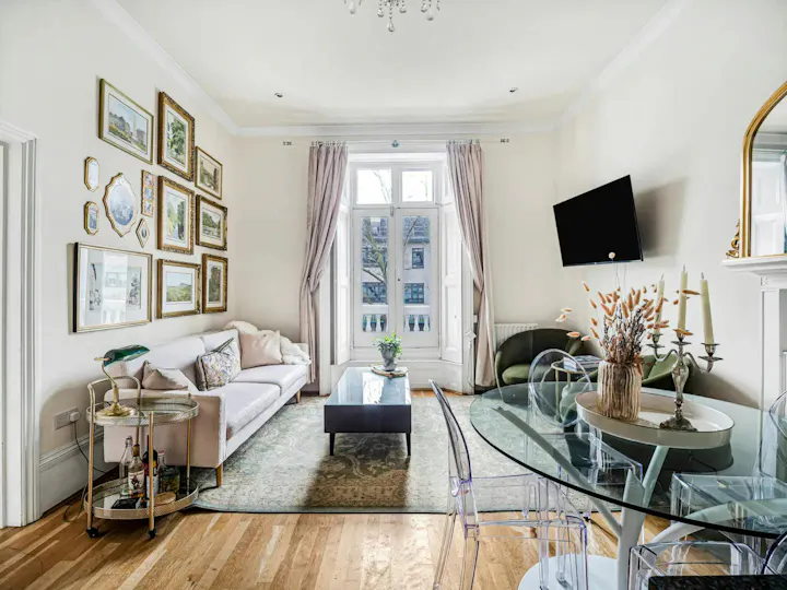 Pimlico Terrace, Pimlico, London | Plum Guide