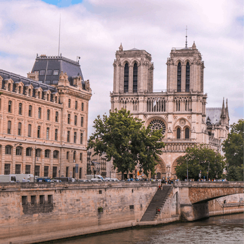 Take a longer stroll to Notre-Dame, which is thirty minutes away on foot