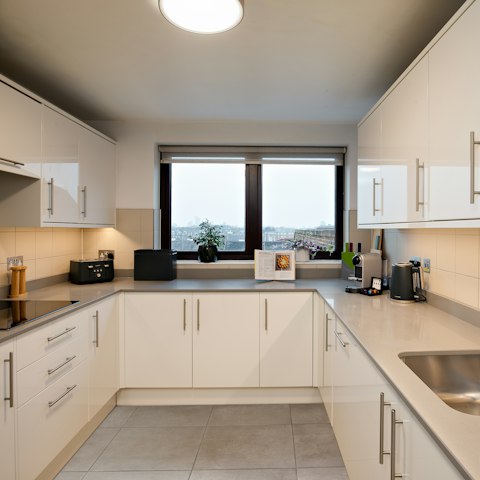 Cook in the fully-equipped kitchen or dine out nearby