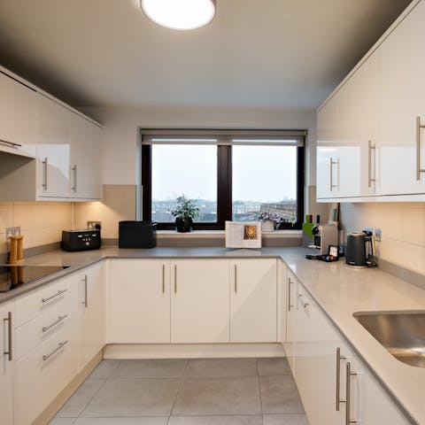 Cook in the fully-equipped kitchen or dine out nearby