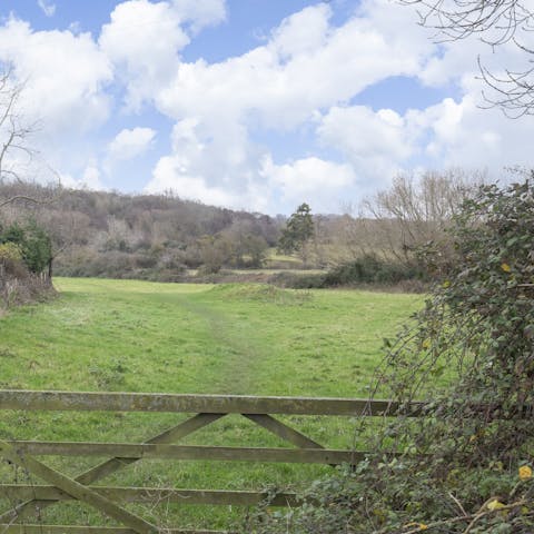 Sip your morning coffee in the garden and admire the Cotswolds countryside views