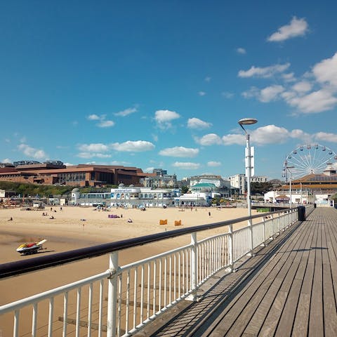 Drive just seventeen minutes to the Bournemouth waterfront