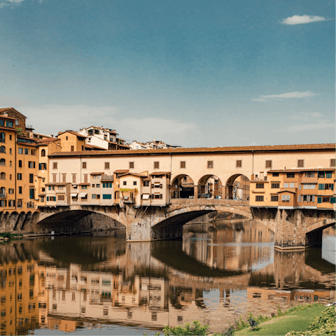 Visit the iconic Ponte Vecchio – it’s within walking distance