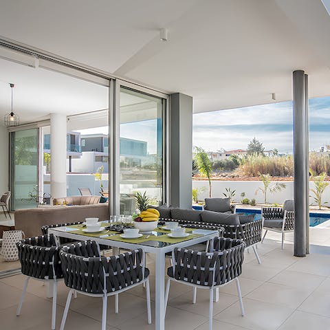 Fire up the barbecue and dine alfresco on home-cooked souvlakia