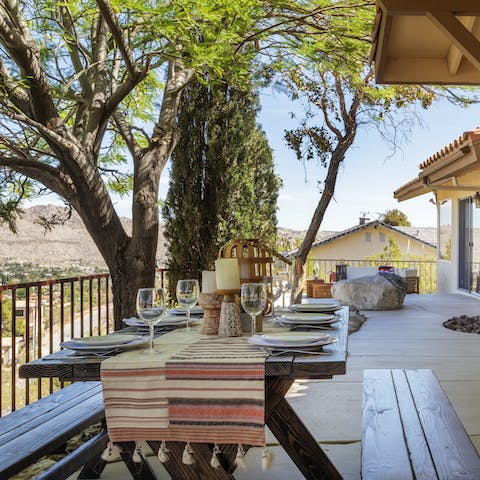Cook a delicious meal and dine alfresco on the shady patio