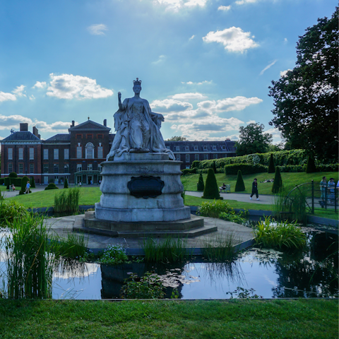 Wander through the beautiful Kensington Gardens