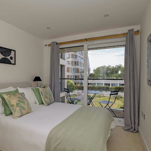Wake up to plenty of natural light thanks to the floor-to-ceiling windows