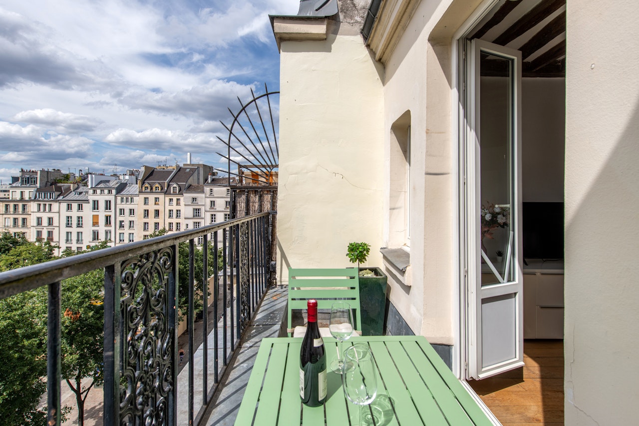 The Parisian Hideaway, Les Halles, Paris | Plum Guide