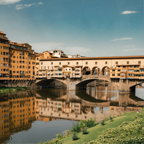 Stroll fifteen minutes east and cross the historic Ponte Vecchio