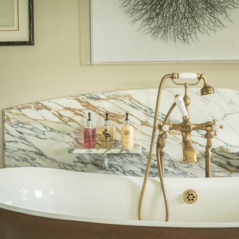 Warm up after an invigorating stroll around the farm with a long soak in the bath