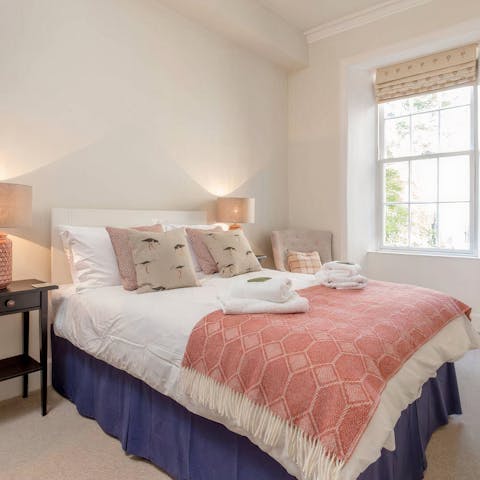 Wake up refreshed in the comfy bedrooms and get ready to explore the Scottish capital