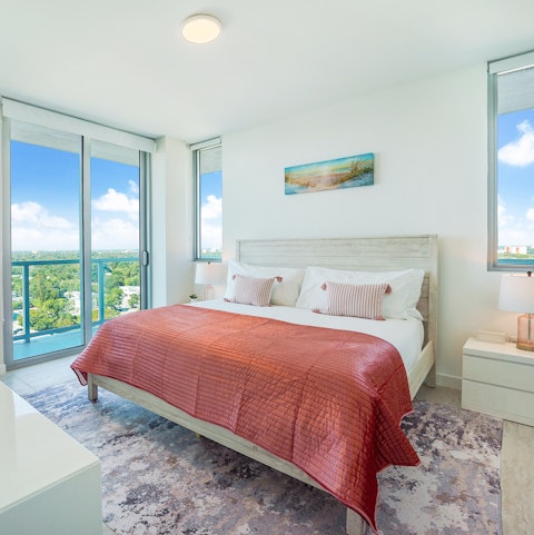 Wake up from a cosy slumber with sweeping views over the city