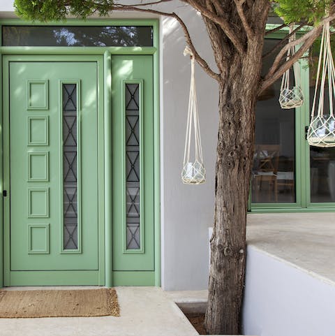 Admire the subtle coastal theme