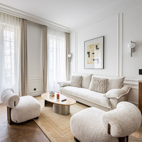 Relax with evening drinks at home or wander to a local bar