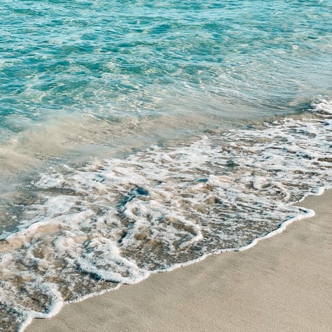 Wander down to the warm sandy beaches of Puerto Banus, just 200 metres away