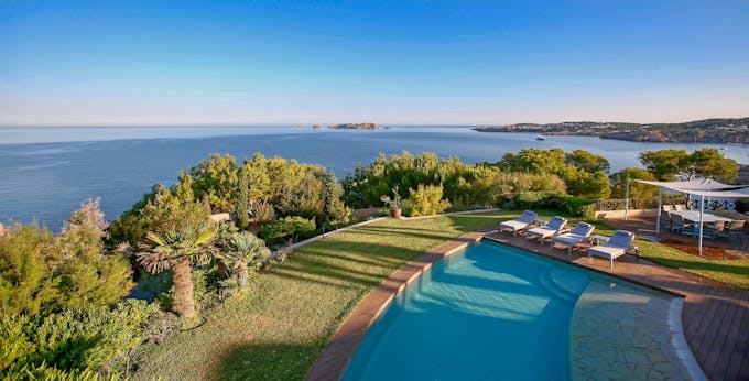 Cove Retreat