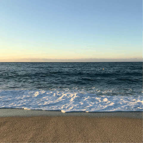 Stroll to the beach in under ten minutes and enjoy a day in the sun