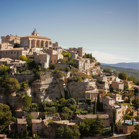 Stroll along the path to Gordes, 700 metres away
