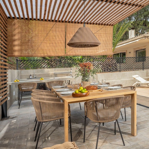 Enjoy delicious alfresco feasts beneath the pergola