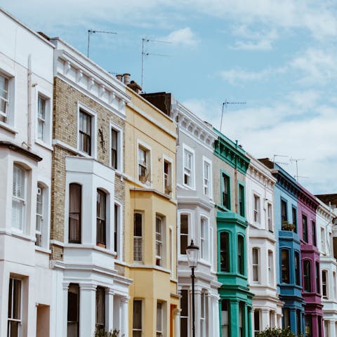 Discover the boutiques and eateries of Notting Hill – you'll be in the thick of things here