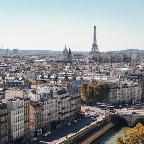 Fall in love with central Paris when you stay near the Rue de Rivoli