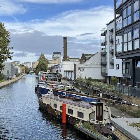 Start your day with a stroll along Regent's Canal