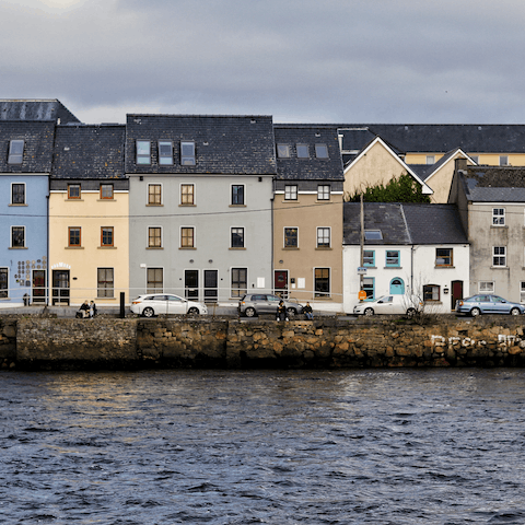 Explore the charming city of Galway, less than 20 kilometres away