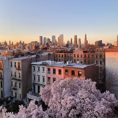 Stay in Brooklyn and be in Lower Manhatten in less than 20 minutes on the subway