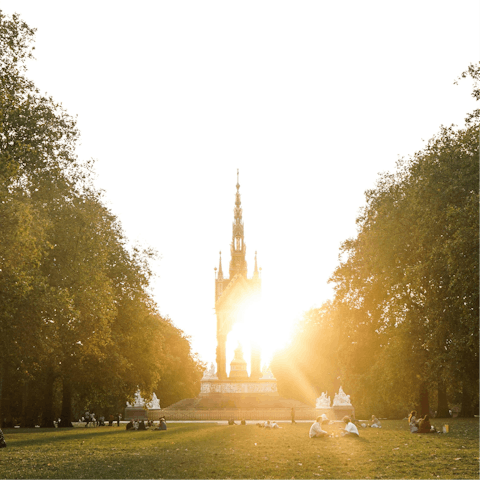 Soak up the magic of London while strolling through Hyde Park