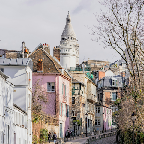 Discover atmospheric Montmartre – on the doorstep