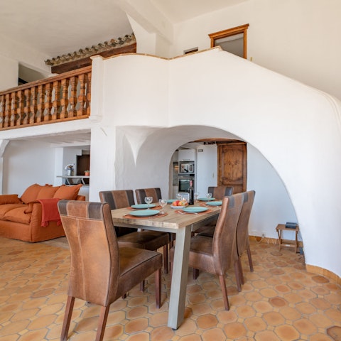 Feast on fresh seafood together