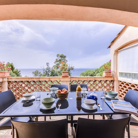 Enjoy al fresco breakfasts on the terrace