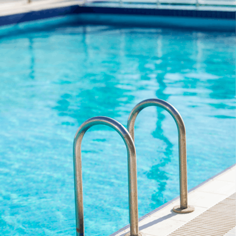 Take a post-walk dip in the communal swimming pool