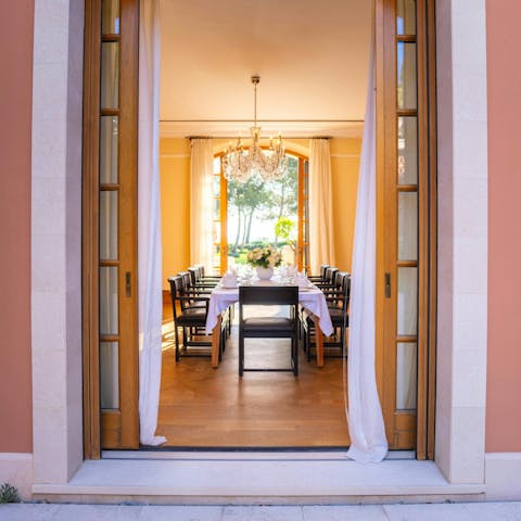 Enjoy epic group dinners designed by a private chef