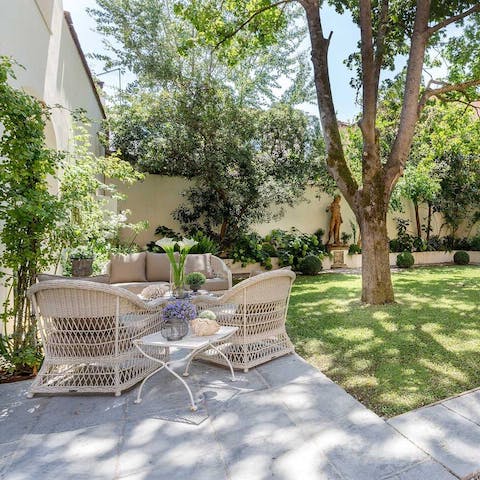 Start your morning off right with a caffèlatte in the private garden