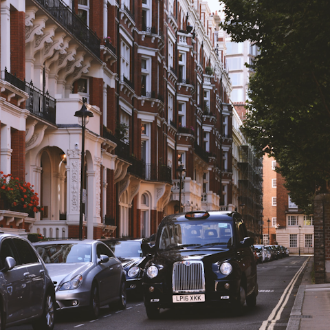 Discover all that chic Kensington has to offer