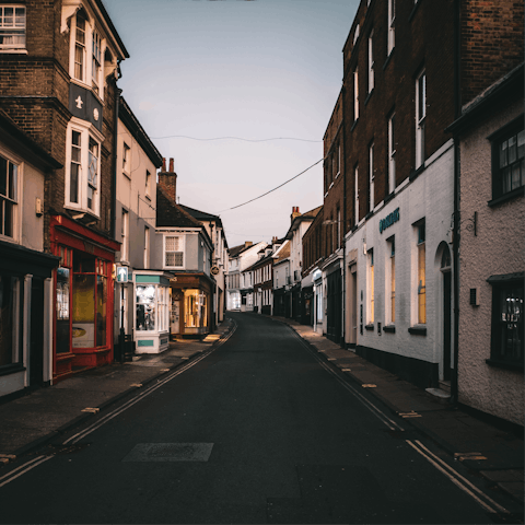 Explore the narrow streets of Woodbridge, only a fourteen-minute drive
