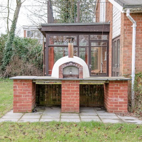 Put your homemade pizza skills to the test with this outdoor oven