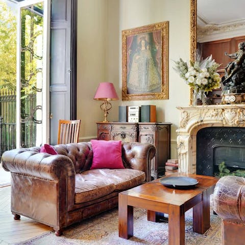 Sip coffee amid opulent decor and style