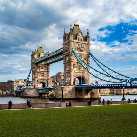 Hop on the tube to Tower Hill to soak up the history of the area