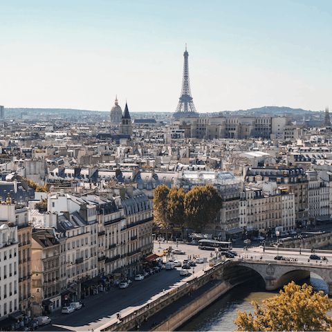 Stay in the heart of the  2nd arrondissement of Paris