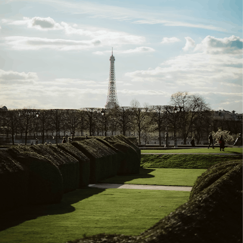 Have a walk around the nearby Tuileries Garden