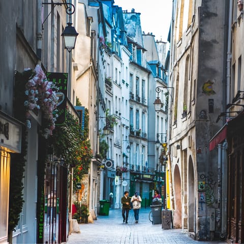 Buy pastries from the Marais' exquisite bakeries on your doorstep