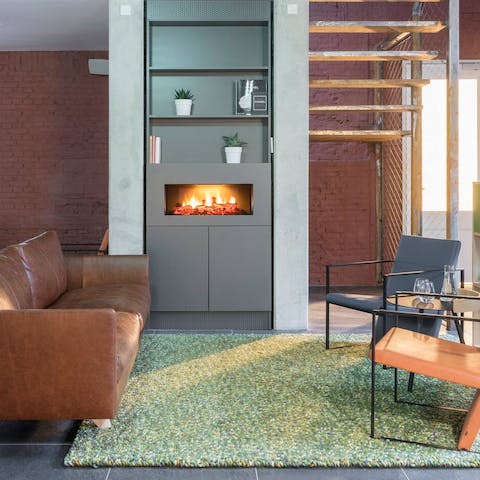 Hang out in the communal lounge