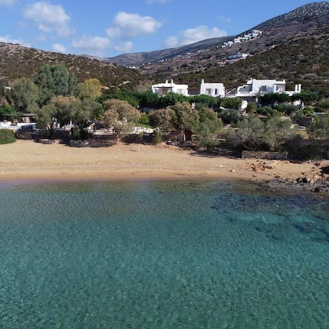 Wake up and go straight to Farangas Beach from the home's garden