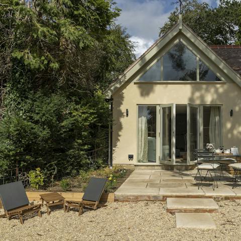 Enjoy reading and relaxing with refreshing drinks on the patio