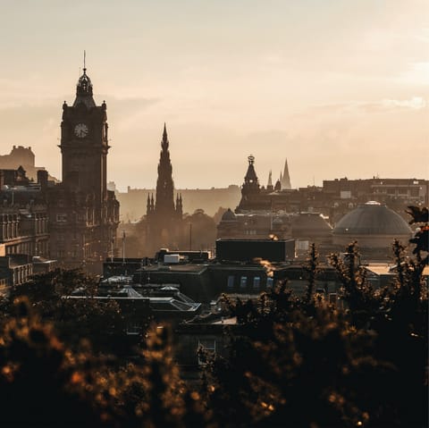 Spend the day sightseeing in Edinburgh