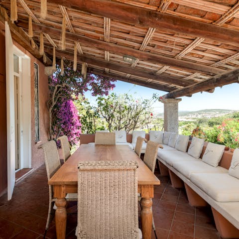 Fire up the barbecue for an alfresco feast – it's a great way to sample local seafood